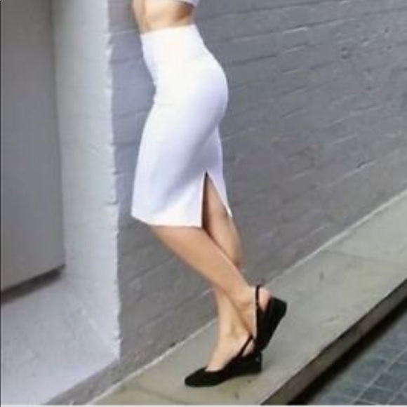 American Apparel Ponte Mid-Length Pencil Skirt - Picture 2 of 3